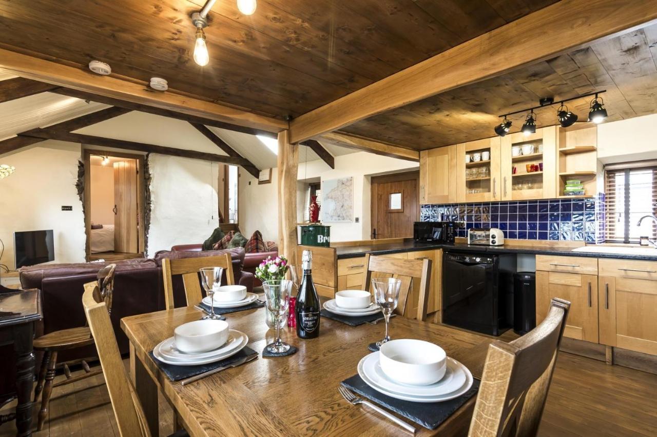Foxglove - Luxurious Barn Conversion - Blossom Farm Johnston Εξωτερικό φωτογραφία