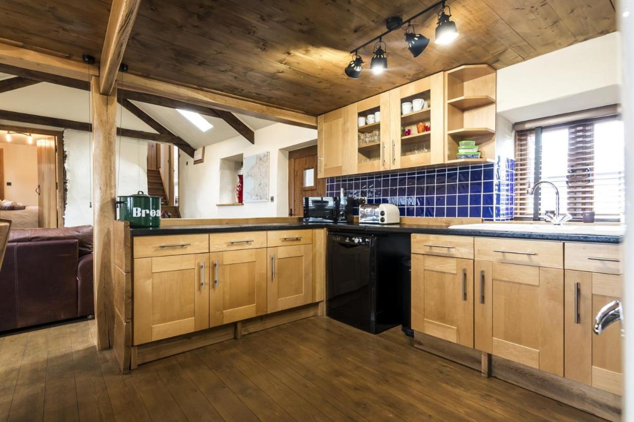 Foxglove - Luxurious Barn Conversion - Blossom Farm Johnston Εξωτερικό φωτογραφία