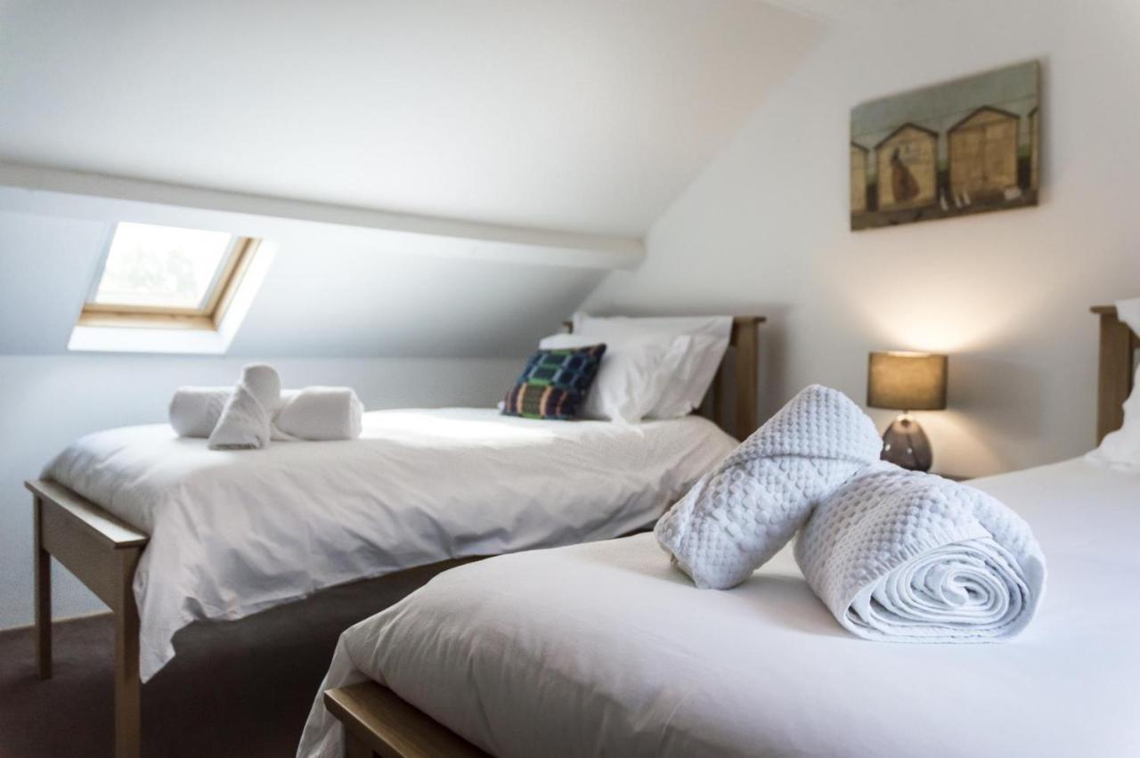 Foxglove - Luxurious Barn Conversion - Blossom Farm Johnston Εξωτερικό φωτογραφία