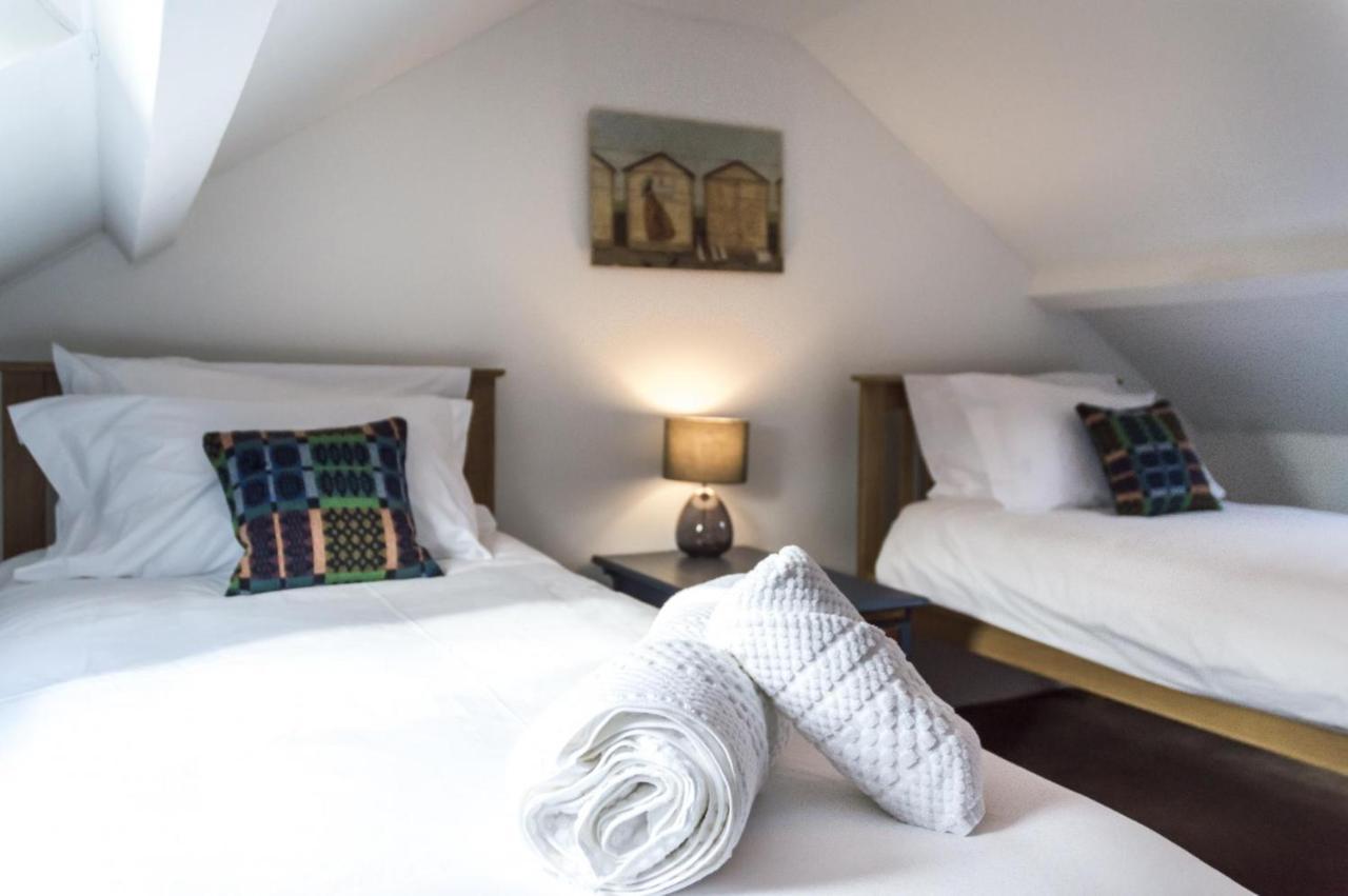 Foxglove - Luxurious Barn Conversion - Blossom Farm Johnston Εξωτερικό φωτογραφία