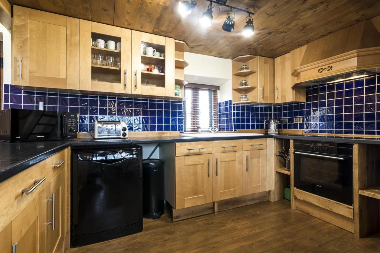 Foxglove - Luxurious Barn Conversion - Blossom Farm Johnston Εξωτερικό φωτογραφία
