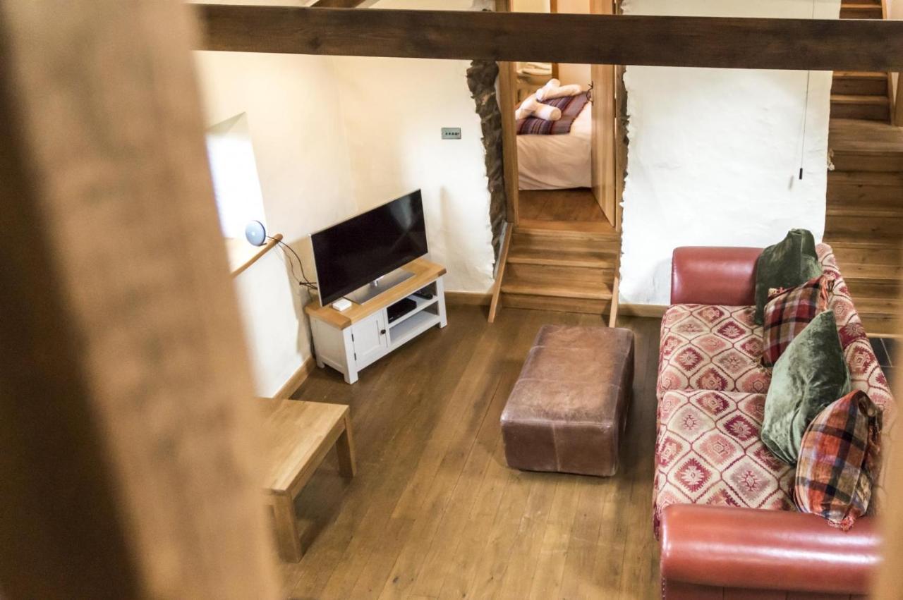 Foxglove - Luxurious Barn Conversion - Blossom Farm Johnston Εξωτερικό φωτογραφία